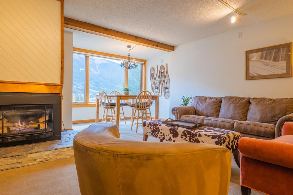 SH402 Summit House Apartment in Summit County