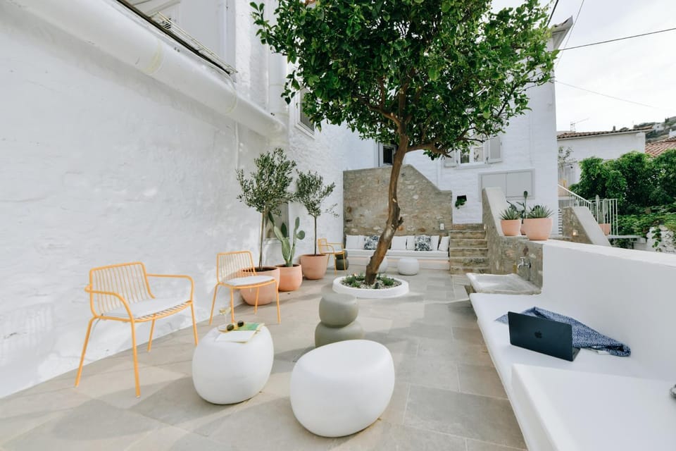 Calais Boutique Apartments Apartment hotel in Islands