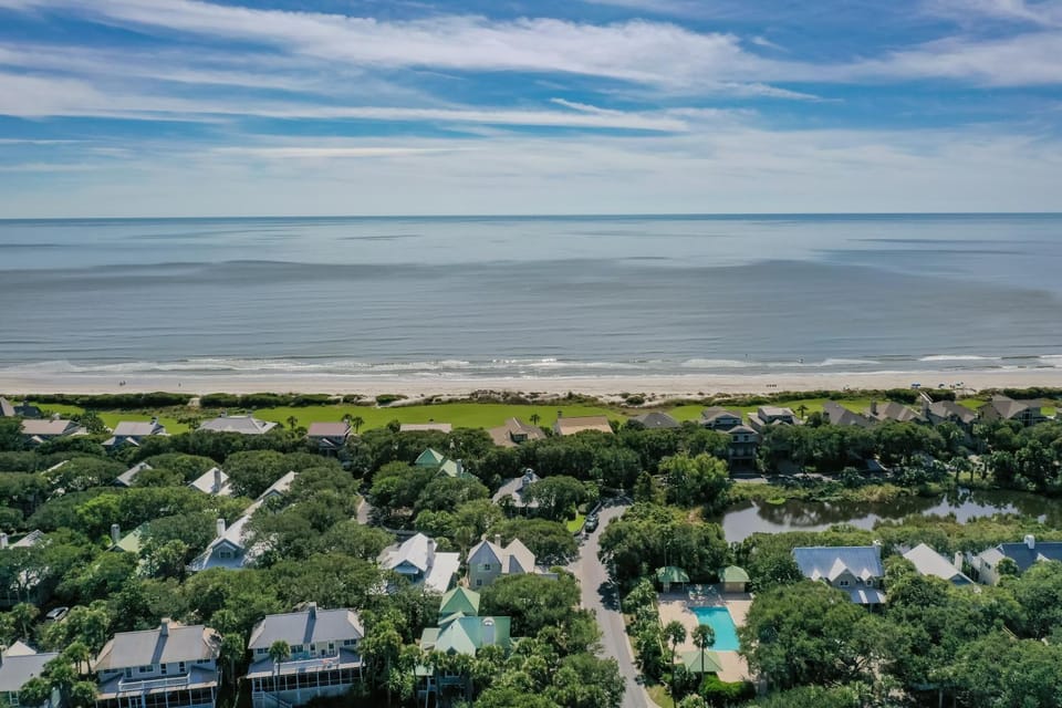 37 Atlantic Beach Court by Akers Ellis Rentals House in Kiawah Island