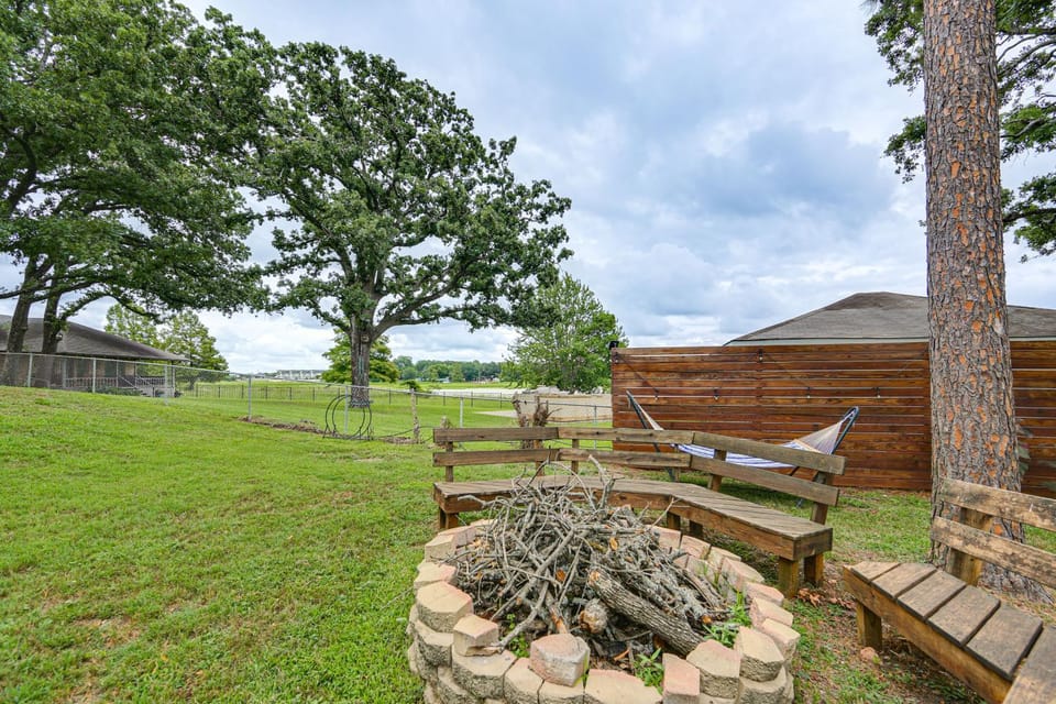 Cedar Creek Lake 'Amarianna Cove' Paradise! House in Gun Barrel City