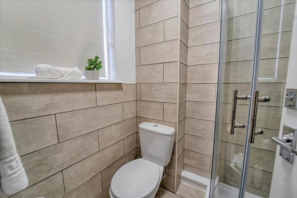 Stylish 2 Bed City Centre Apartment Apartment in Worcester