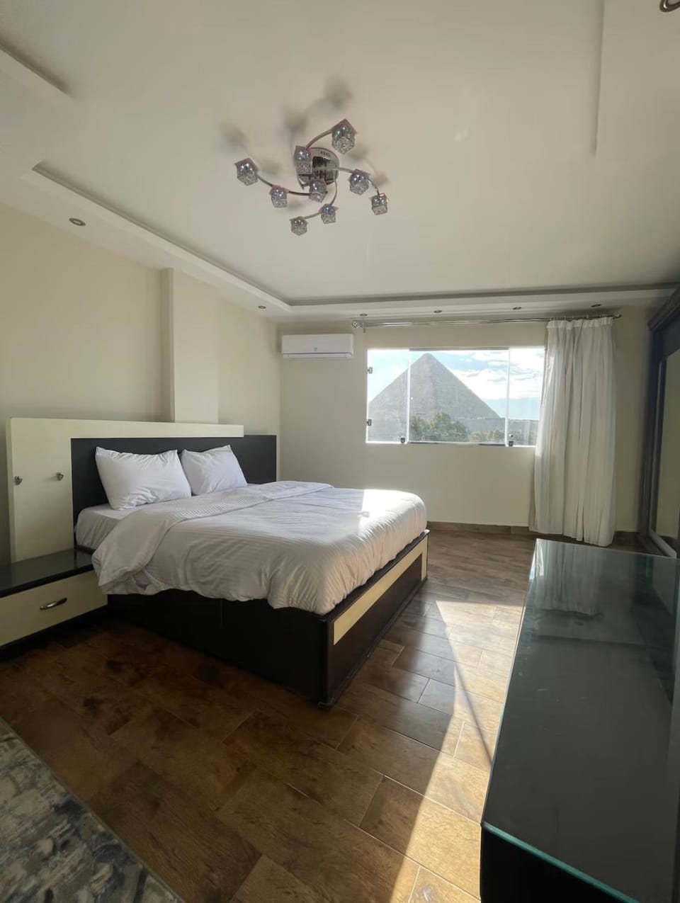 Nearby landmark, View (from property/room), Photo of the whole room, Bedroom, Landmark view