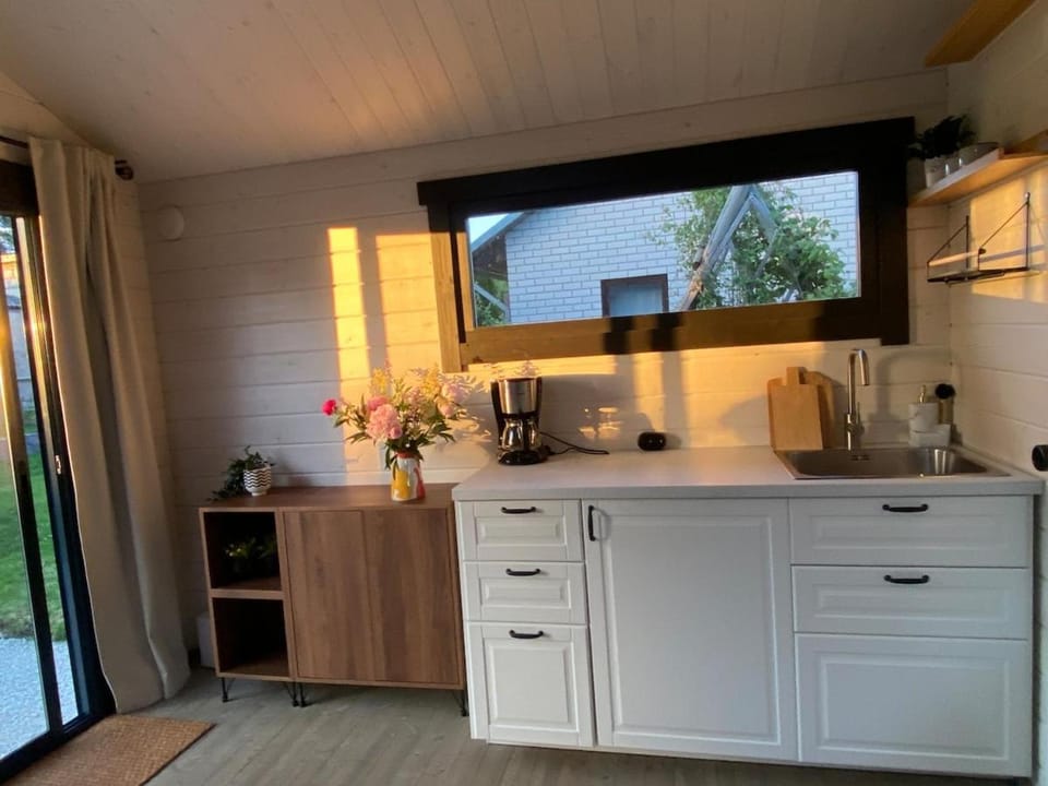 Coffee/tea facilities, Kitchen or kitchenette, toaster