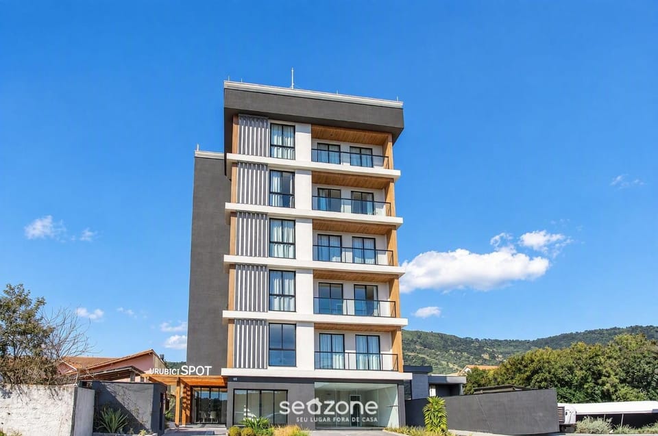 Facade/entrance, Mountain view