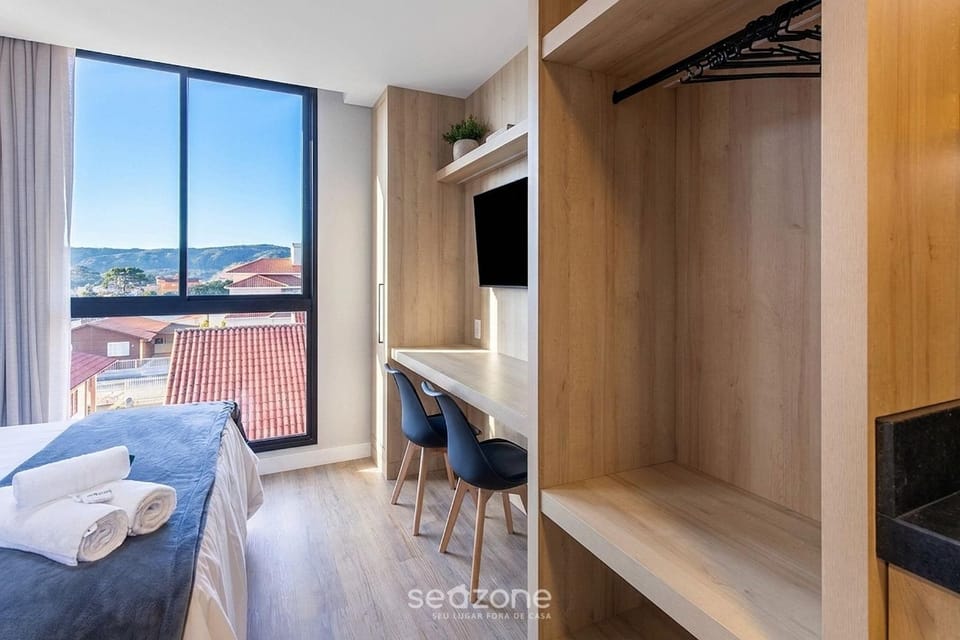 TV and multimedia, Bedroom, Mountain view