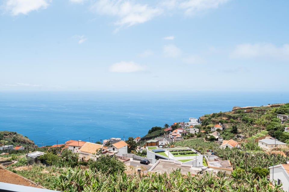Nearby landmark, Day, Natural landscape, Mountain view, Sea view