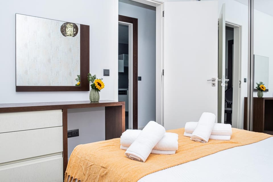 Bed, Photo of the whole room, Bedroom, towels, wardrobe