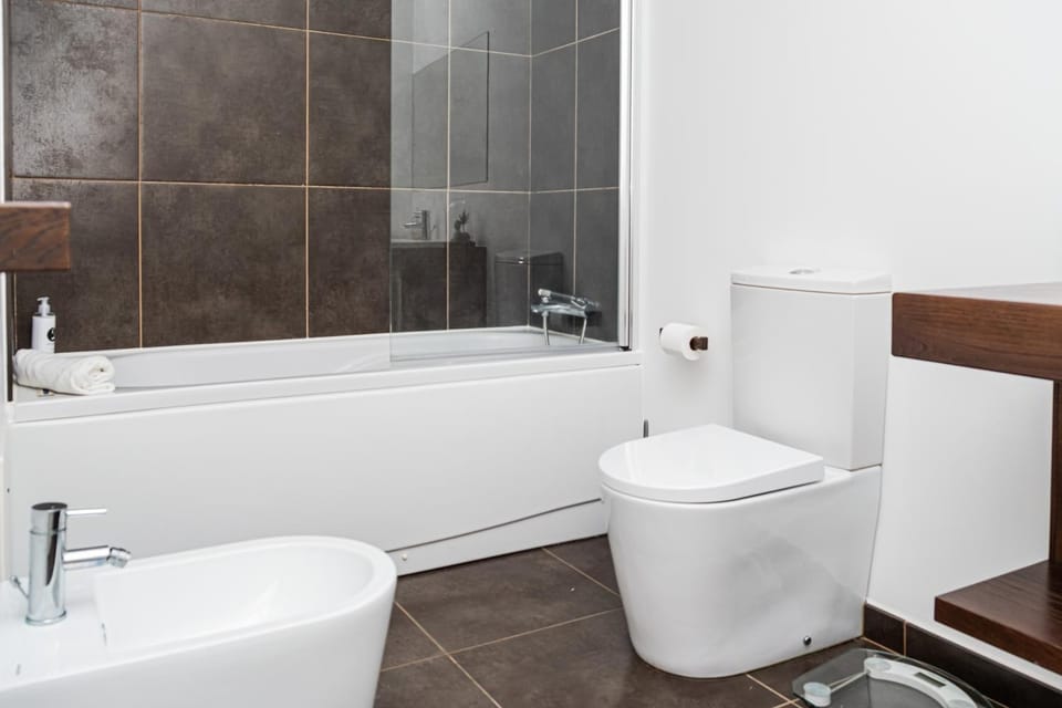 Shower, Toilet, Bathroom, Bath, bidet