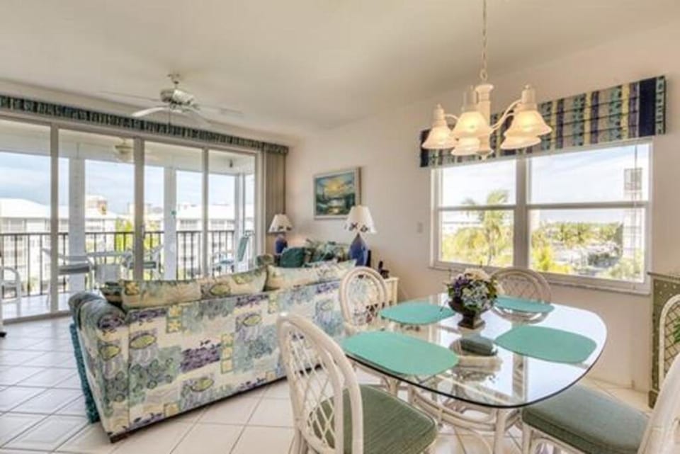 Three Bedroom Condo with Canal Views Apartment in Estero Island