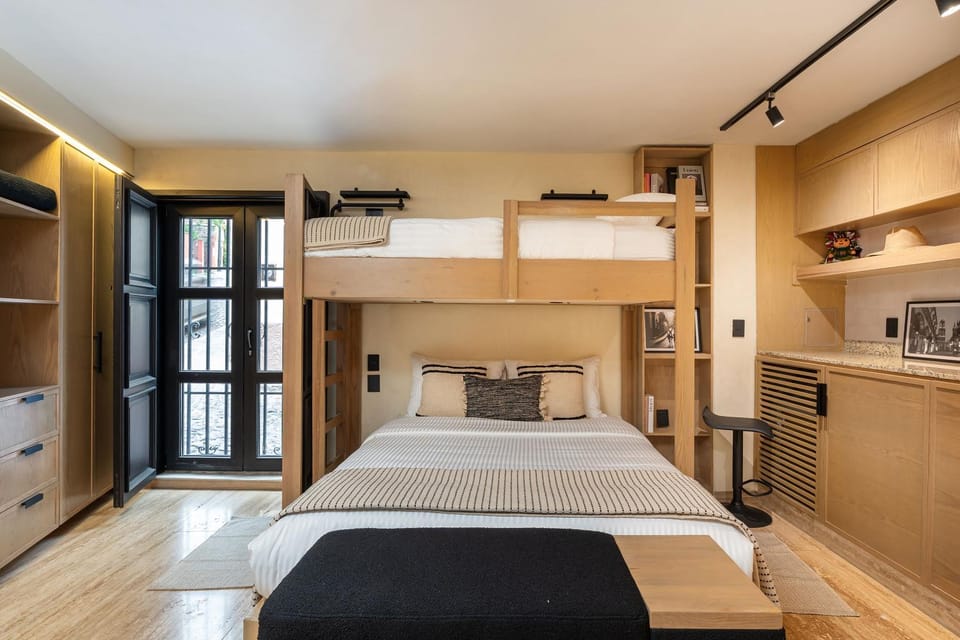 Bed, Bedroom, bunk bed