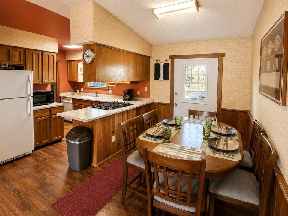 Peaceful Canyon Cabin Cabin in Ruidoso
