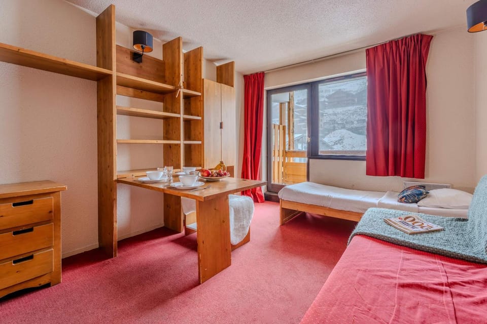Residence Les Olympiades, Ski In-Out with WiFi in Val Thorens by Versant Collection Apartment in Les Allues