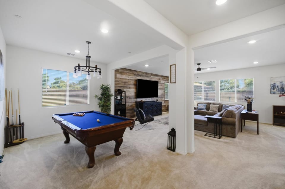 Heritage Lake Luxury Home home House in Menifee