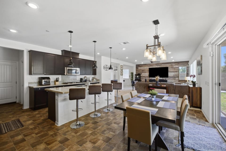 Heritage Lake Luxury Home home House in Menifee