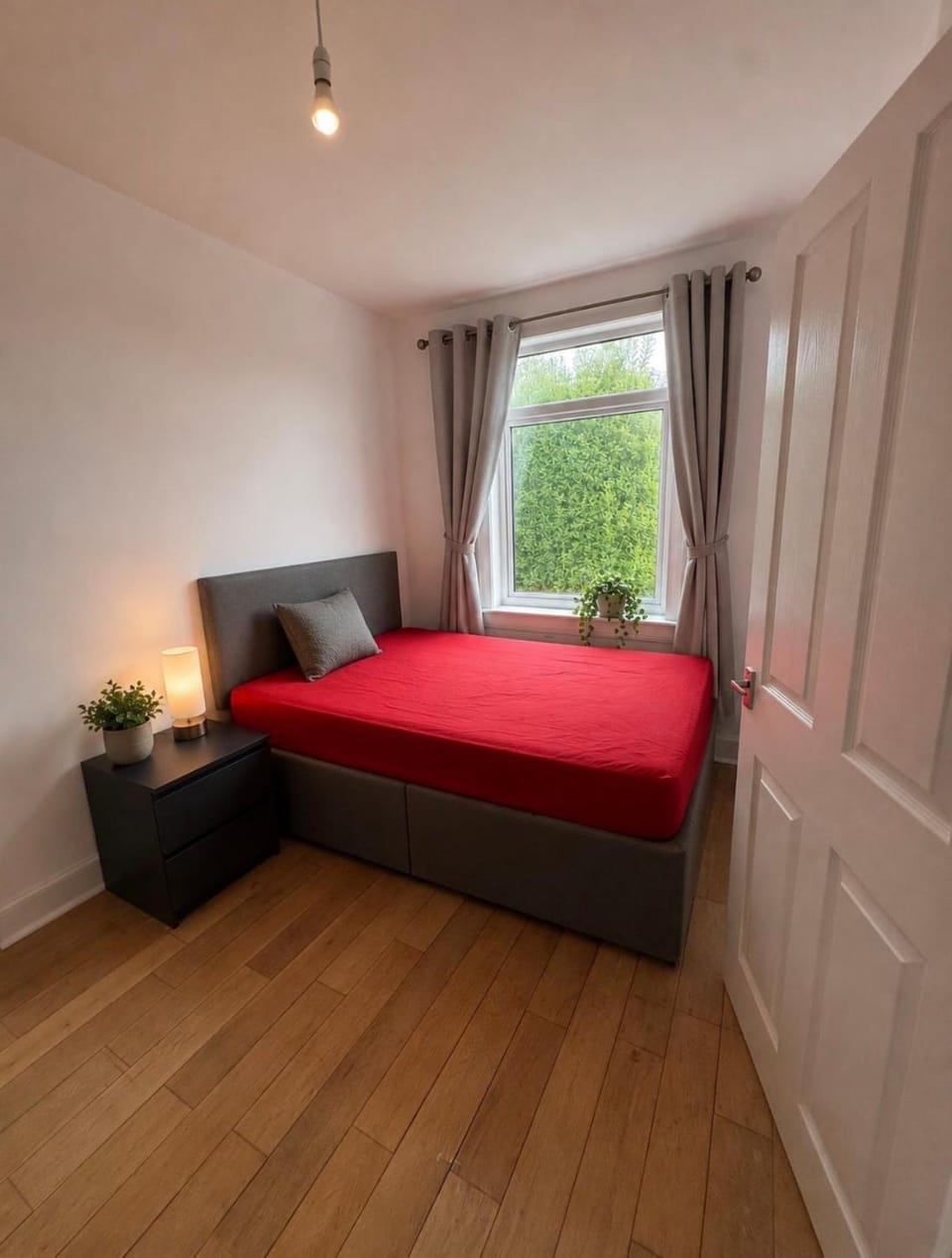 2 bedroom zoo corstorphine Apartment in Edinburgh