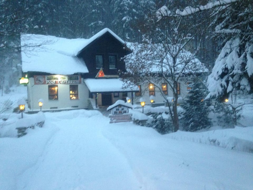 Penzion & Restaurant Pod Čerťákem Bed and Breakfast in Lower Silesian Voivodeship