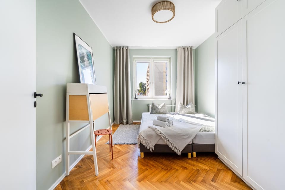 Other, Bedroom, young children, locker, wardrobe