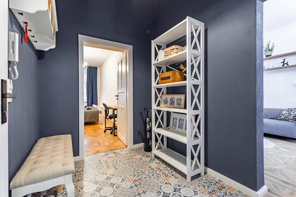 ADM Modern Old Town Gem - TV, Coffee Apartment in Bratislava