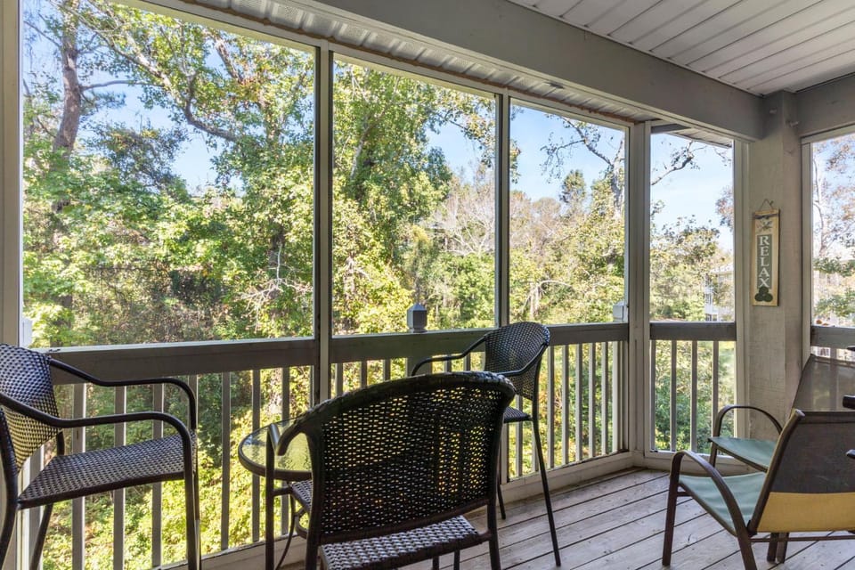 Private Balcony! Short Drive to Beach, Pool Access House in Saint James