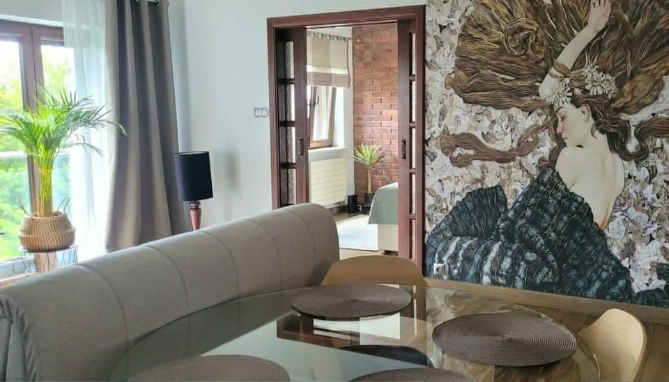 TV and multimedia, Kitchen or kitchenette, Seating area