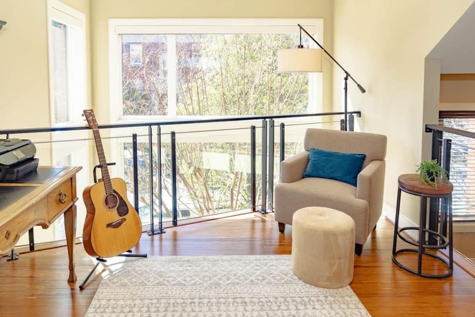 Private Terrace in Queen Anne House in Queen Anne