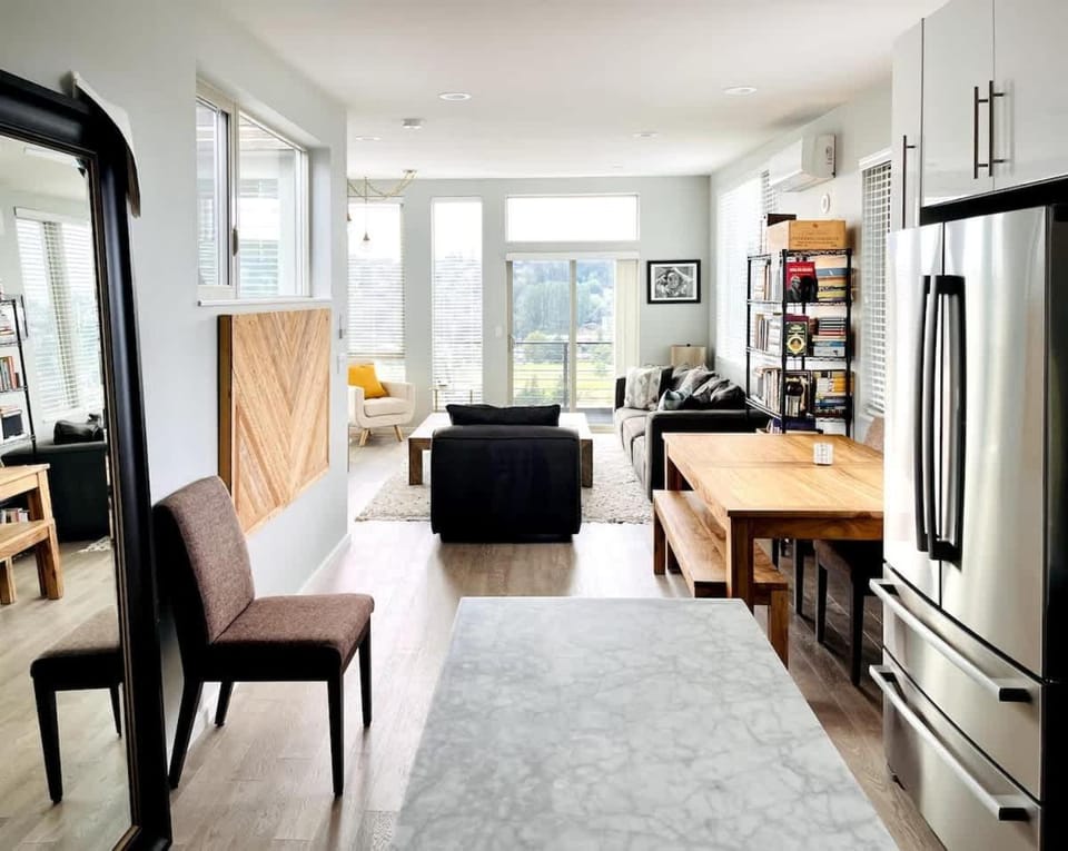 Sunset views with private terrace on Queen Anne House in Queen Anne