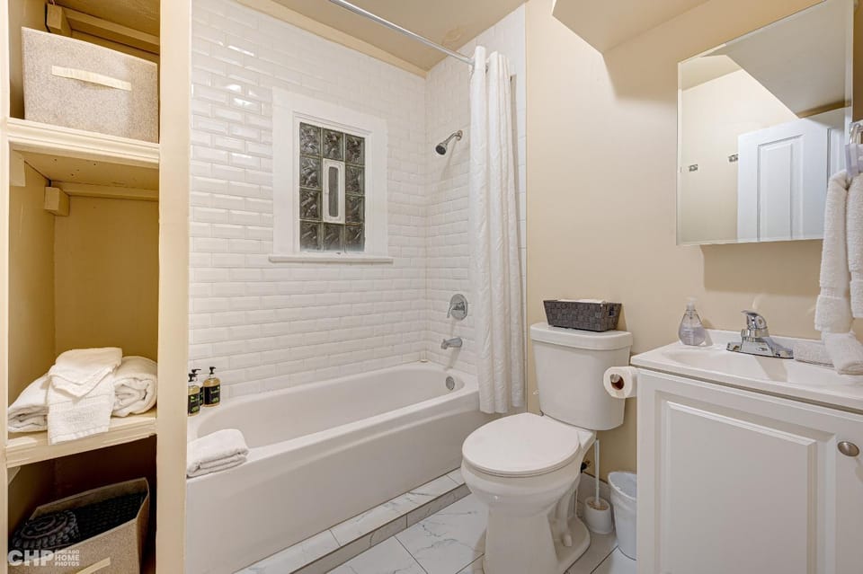 Newly Renovated Studio in the Heart of Pilsen condo Apartment in Lower West Side