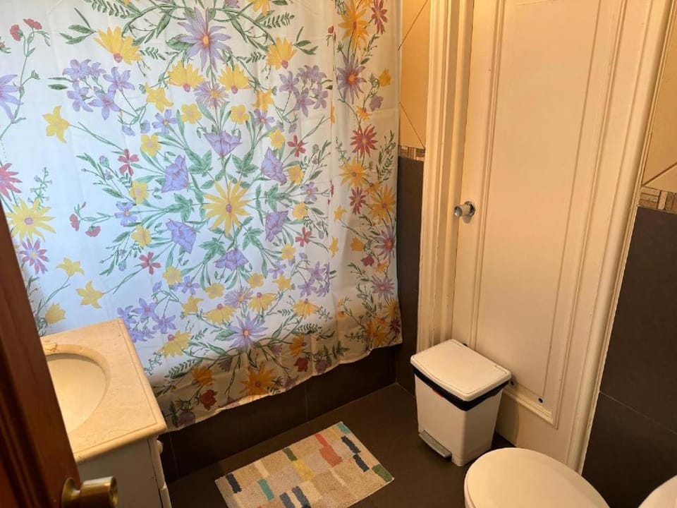 Hospedaje Gloria Home 6 Norte 983 Bed and Breakfast in Vina del Mar