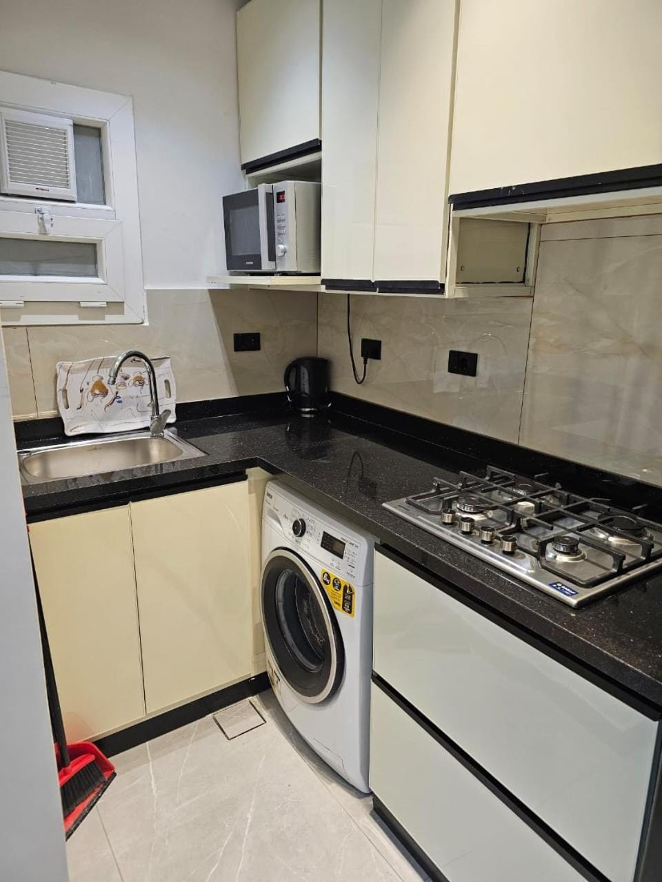New apartment in Dokki, close to the metro and the Nile, in a quiet location Apartment in Cairo