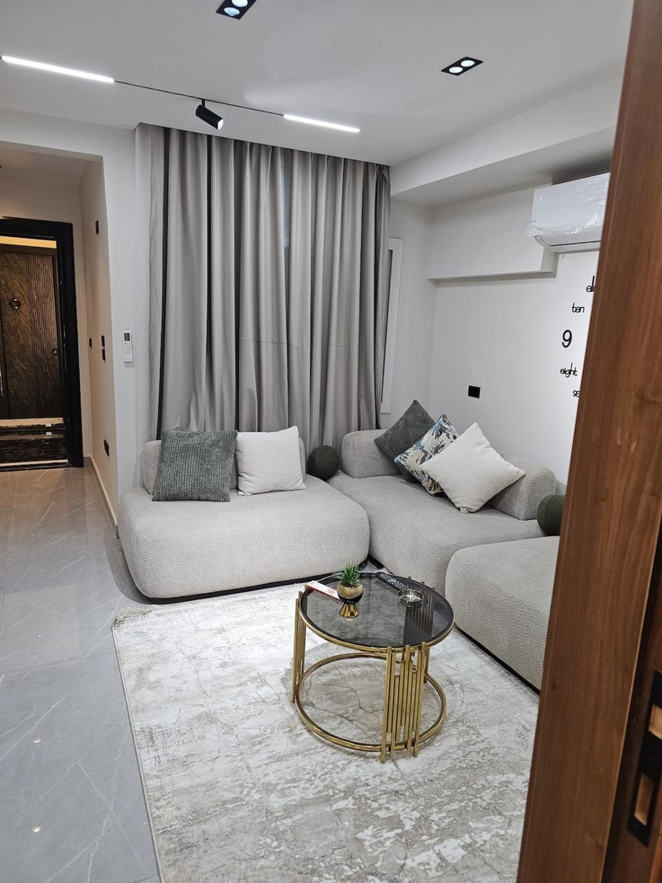 New apartment in Dokki, close to the metro and the Nile, in a quiet location Apartment in Cairo