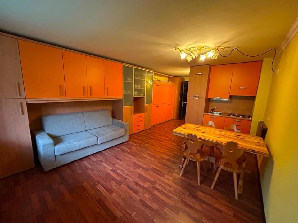Bedroom, wardrobe, kitchen