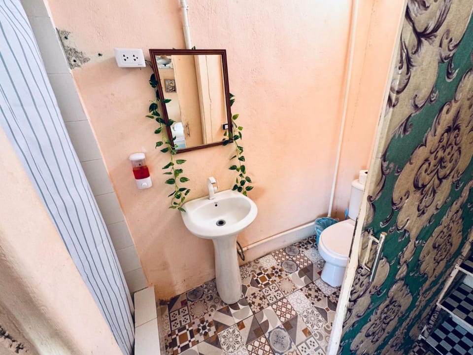 Toilet, Bathroom
