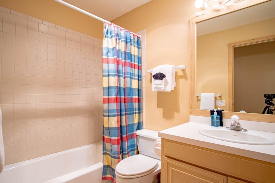 Bathroom, Bath