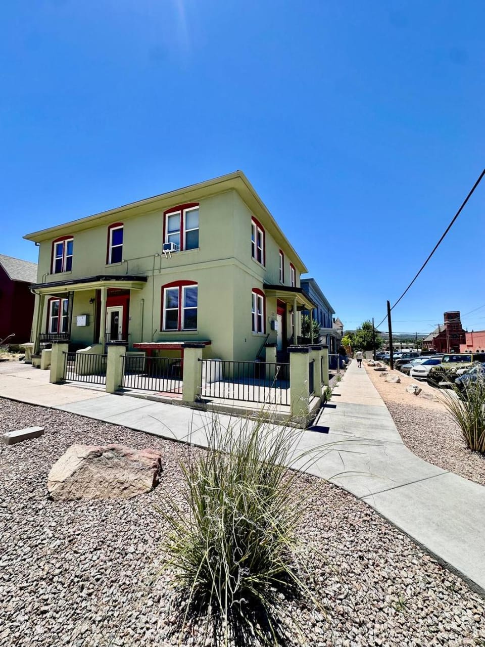 Newly Remodeled Luxury Studio 2 Blocks to Square! Apartment in Prescott