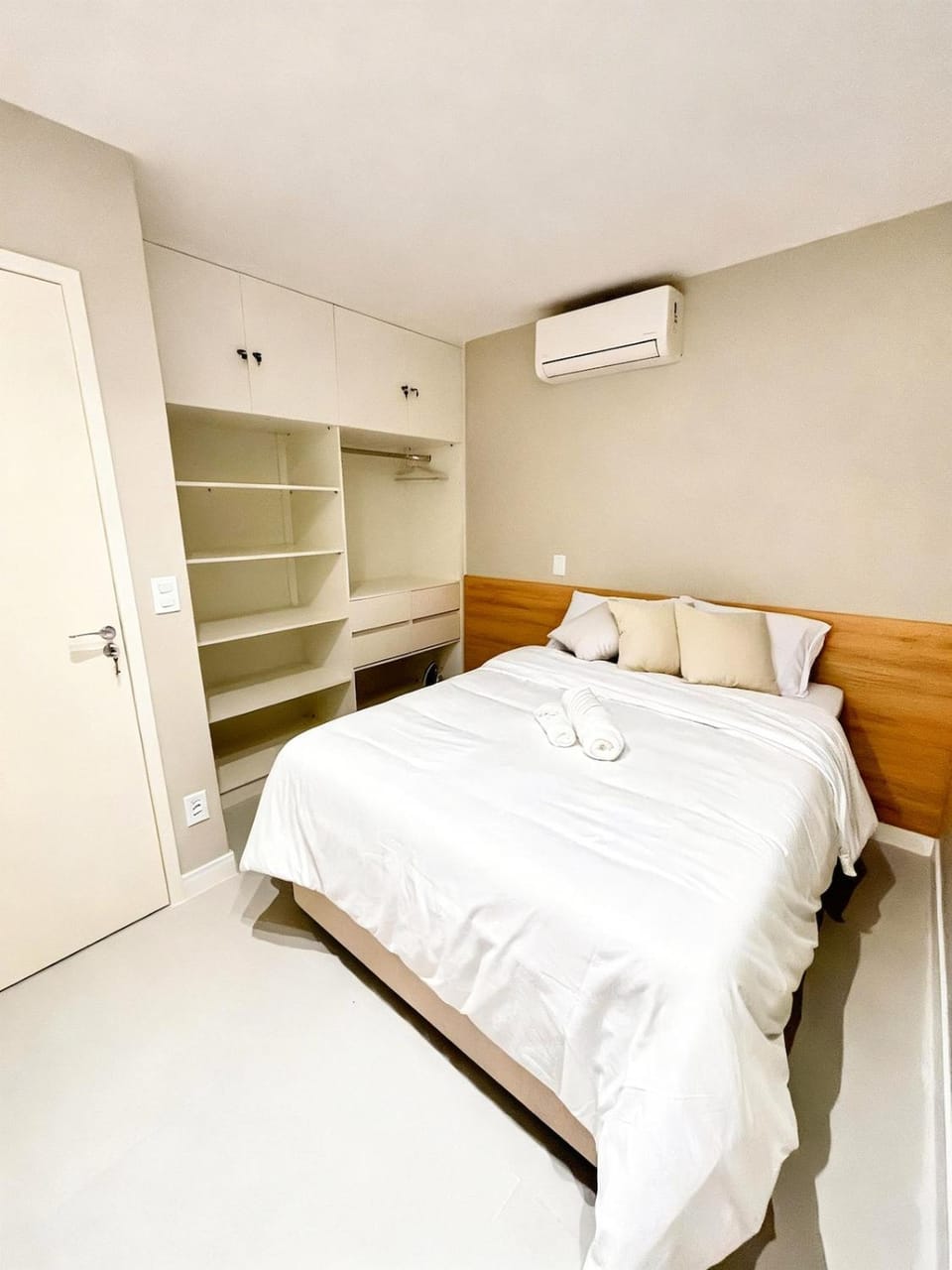 Apto 2 qtos com ar, piscina e 2 min da Praia Apartment in Cabo Frio