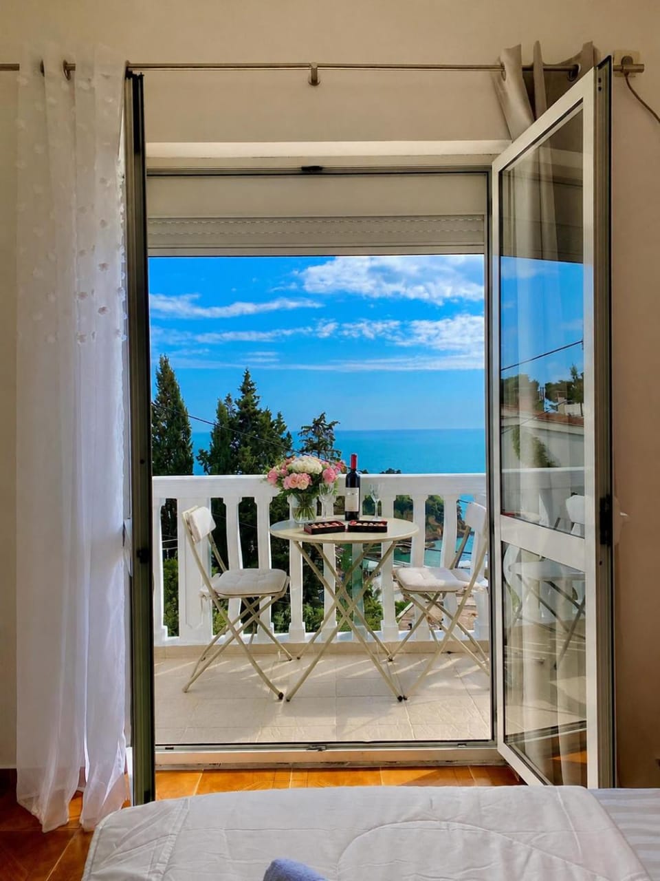 View (from property/room), Balcony/Terrace, Dining area, Bedroom, Sea view