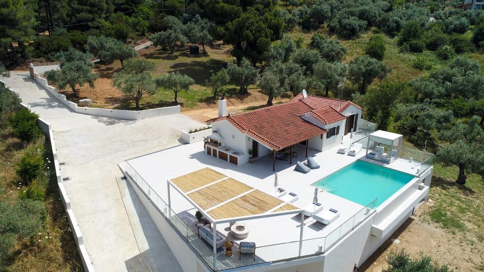 Villa Emerald Diamond Villa in Kolios