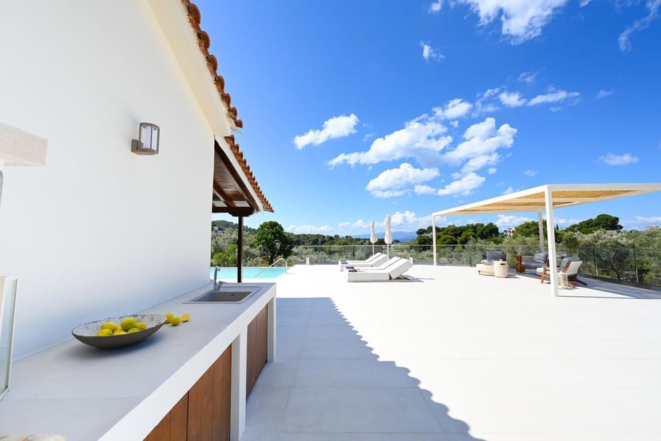 Villa Emerald Diamond Villa in Kolios