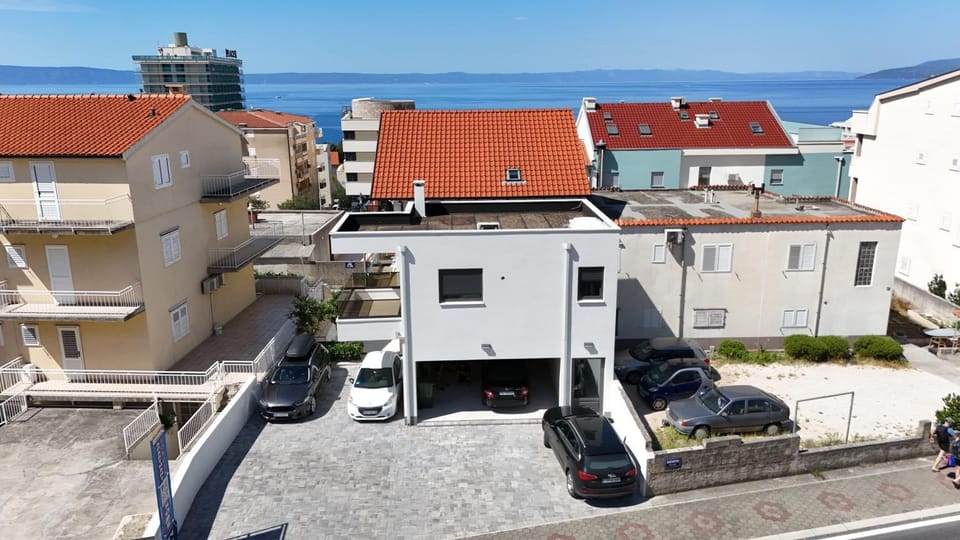 Apartments Rose Loboja Bed and Breakfast in Makarska
