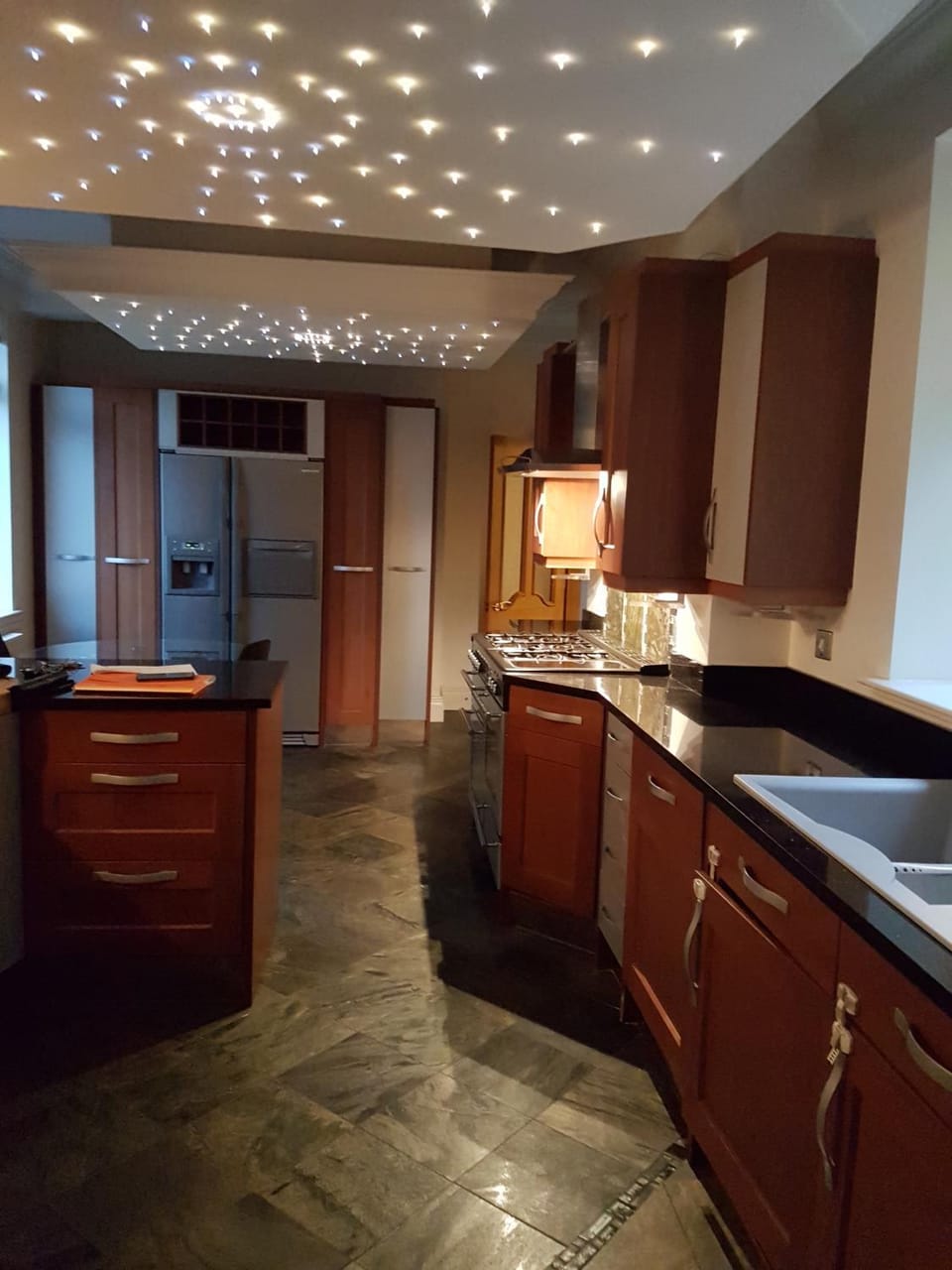 Luxurious Airdrie Retreat with 5 Bedrooms House in Airdrie