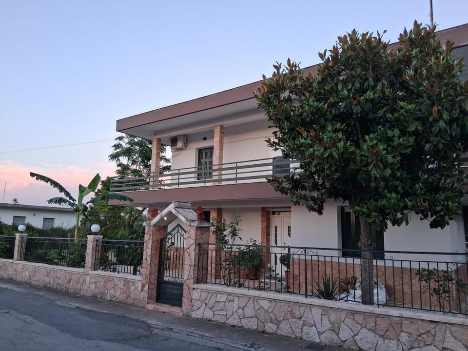 Amyclae Heritage House-Traditional stone residence with modern comforts House in Arcadia, Greece