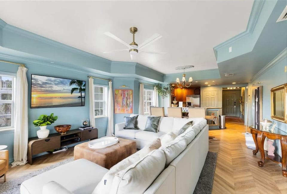 Delightful retreat with golf view close to Disney House in Osceola County