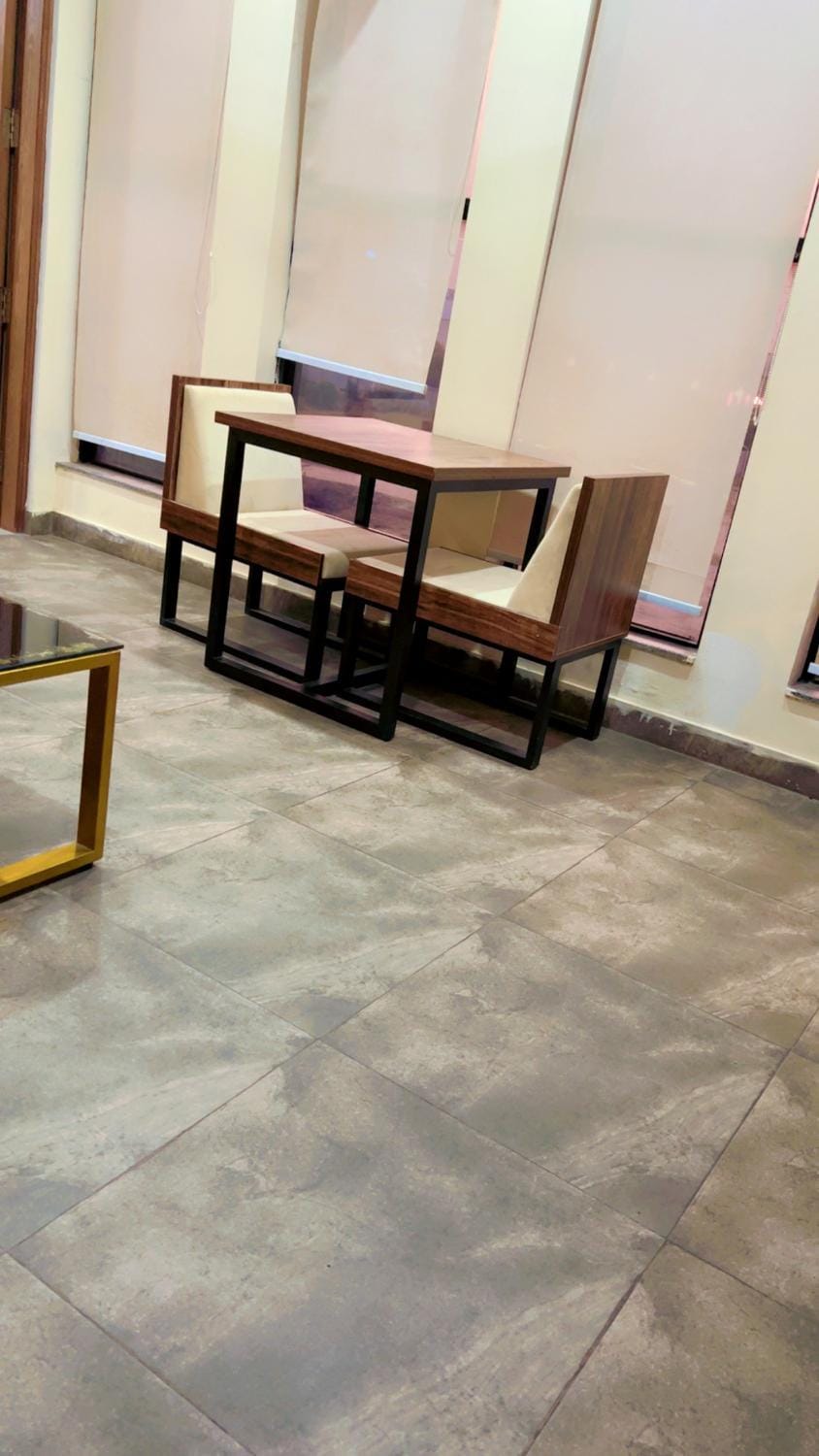 Diamounts Premium living Apartment in Lahore
