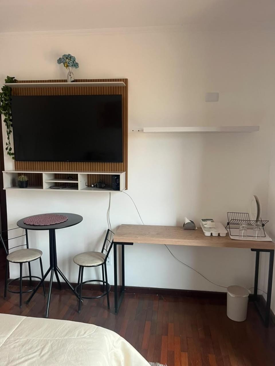 Quarto com banheiro e varanda Vacation rental in Sao Paulo City