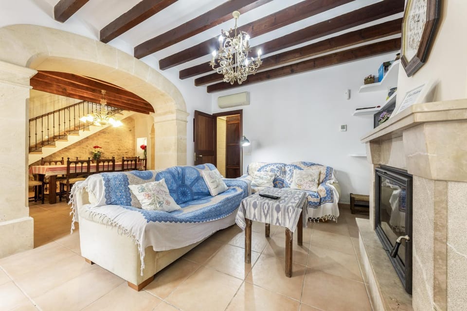 Can Vallori House in Pla de Mallorca