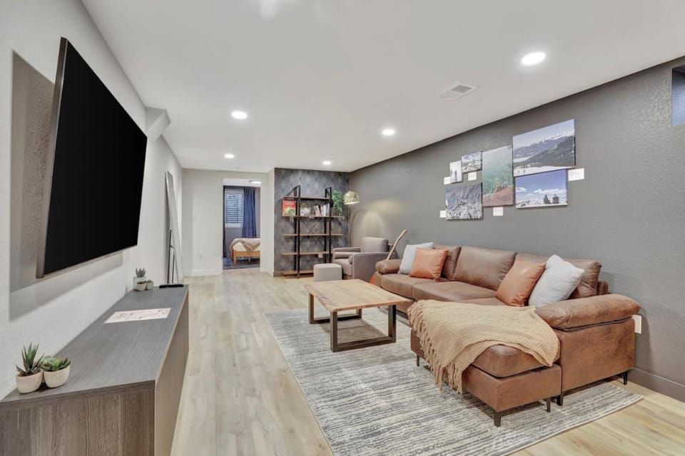 Brand New Arvada Guest Suite Sauna Fire Pit Apartment in Westminster