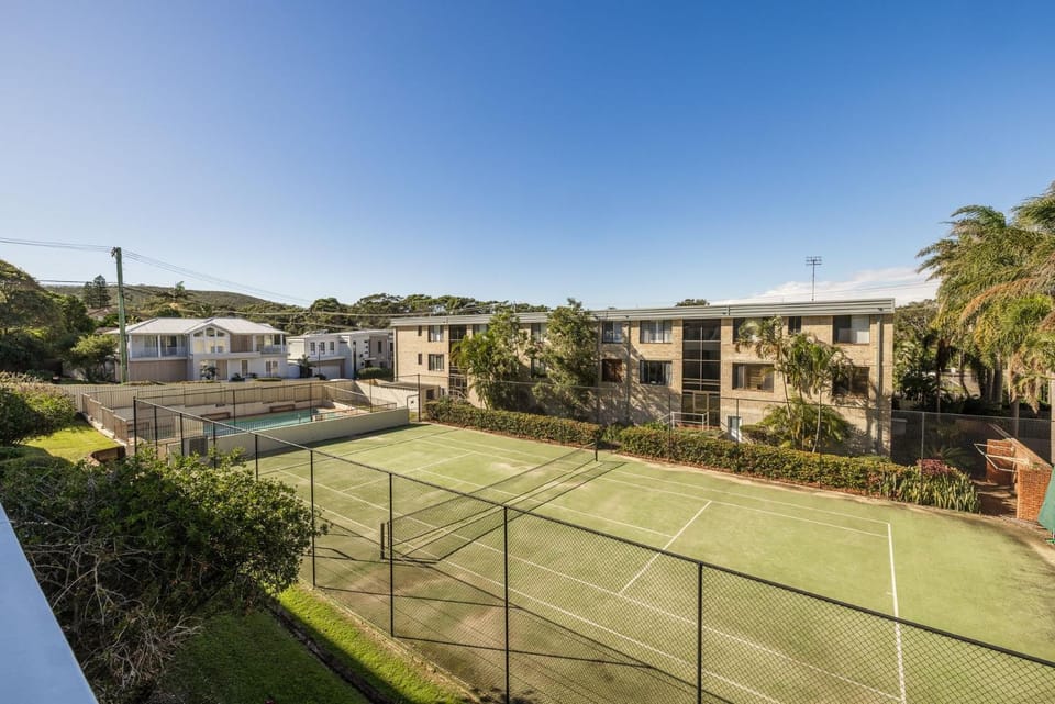 The Dunes 5, 38 Marine Dr - pool, tennis court, Wi-Fi Apartment in Fingal Bay