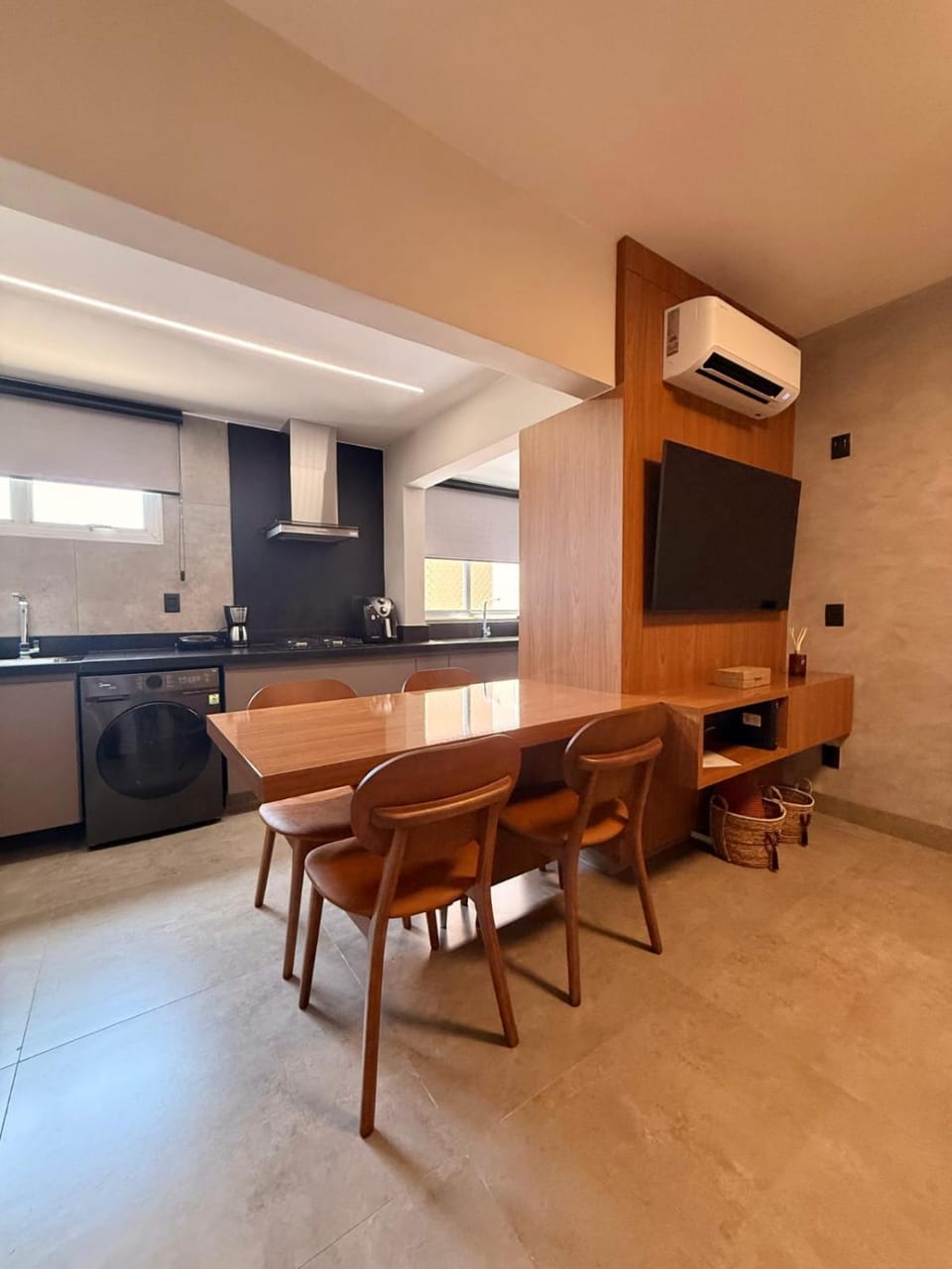TV and multimedia, air conditioner