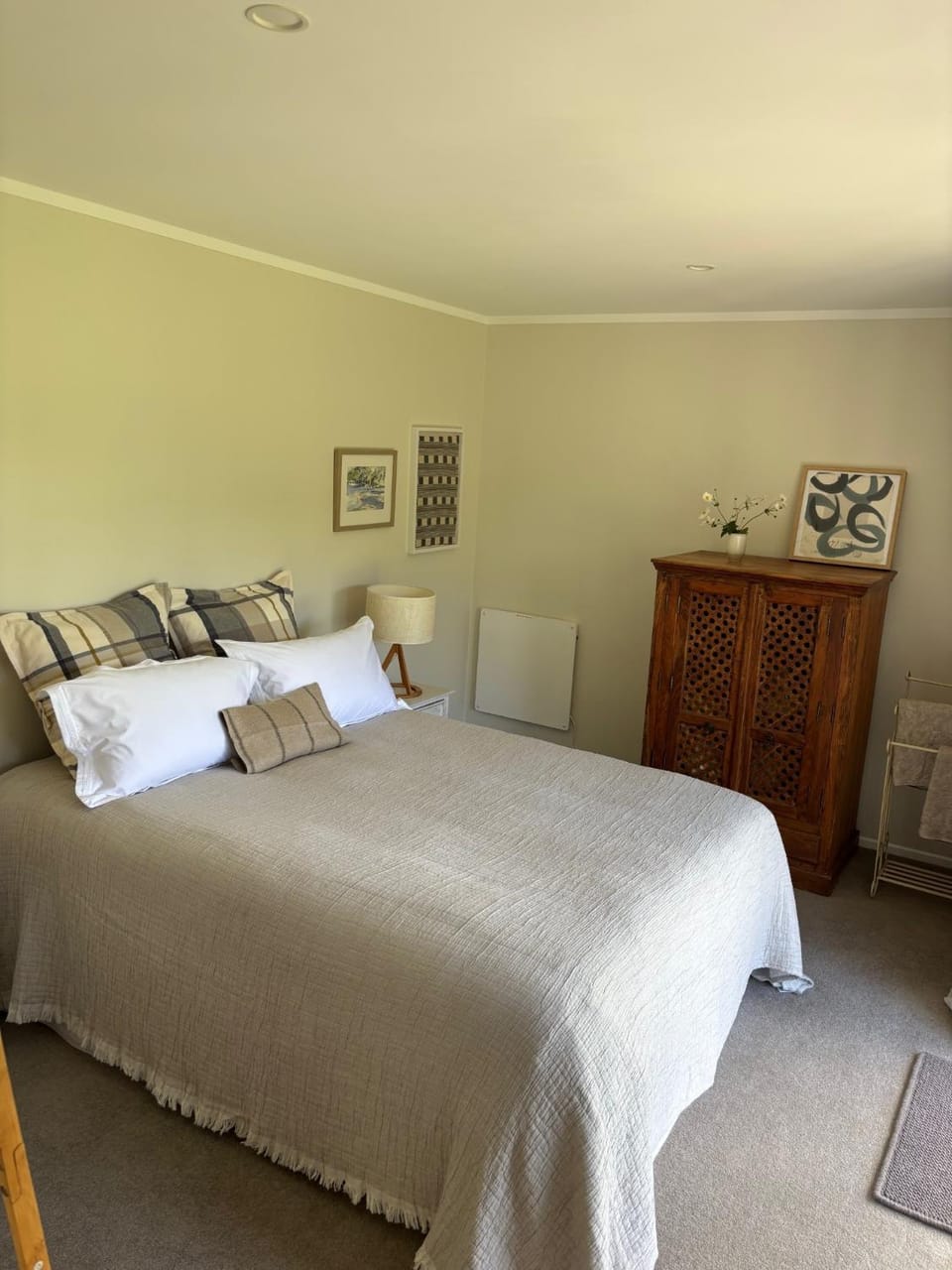 Photo of the whole room, Bedroom, wedding