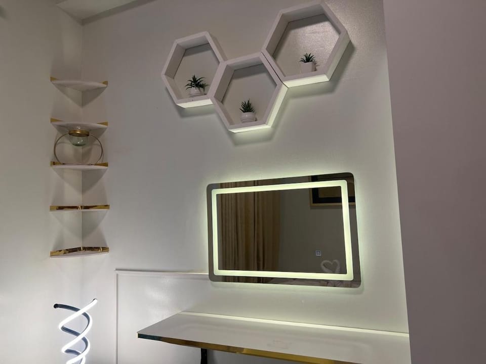 Gild 1br w Balcony near MOA Shore 2 w Netflix Apartment in Pasay